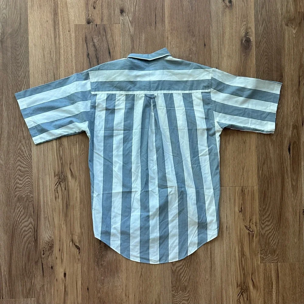 Vintage Levi's Silver Label Mens Striped‎ Short Sleeve Button Down Shirt Gray